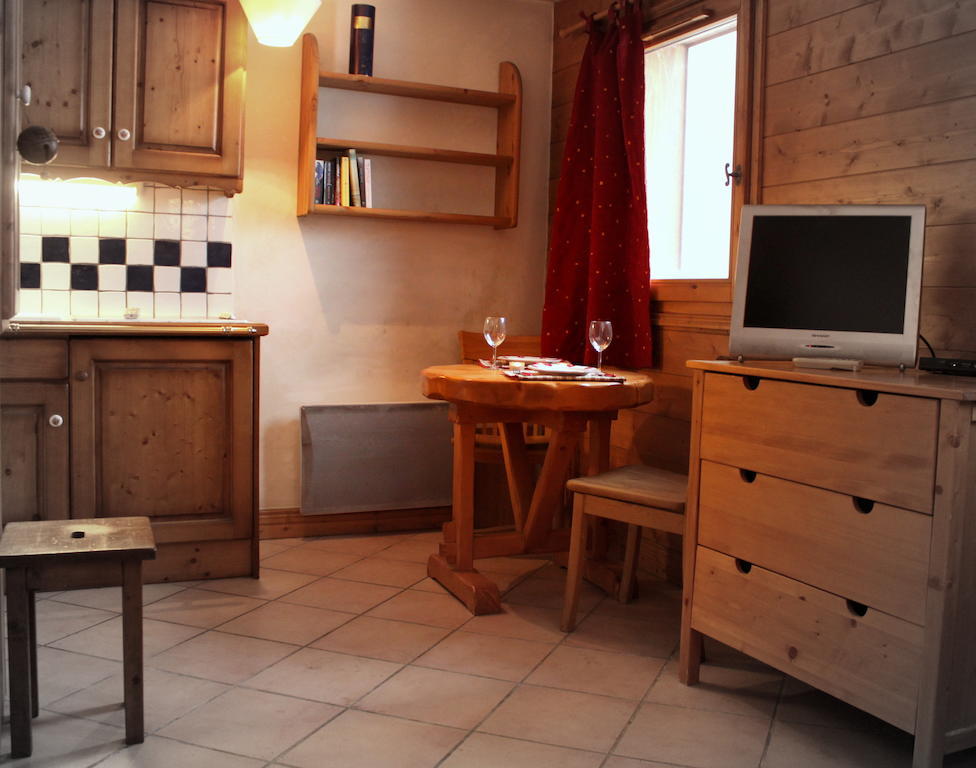 Apartment Sapaudia - Chamonix Charm Town Centre Retreat Room photo